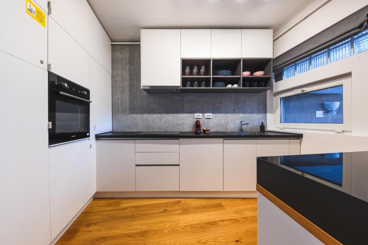 Charming 2 Bedroom Apartment Kluž Exteriér fotografie